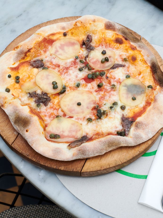 0012 - 2021 - Gees Restaurant & Bar - Oxford - High res - Food Anchovy & caper pizzetta - Web Feature
