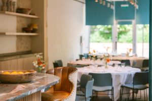 0015 - 2022 - Gees Restaurant & Bar - Oxford - High Res - Gees Gallery Private Dining Flowers Bar Teal Marble - Web Feature