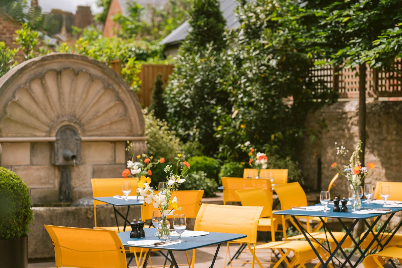 10 - 2022 - Gees Restaurant & Bar - Oxford - High res - Secret Garden Terrace Seating - Web Hero