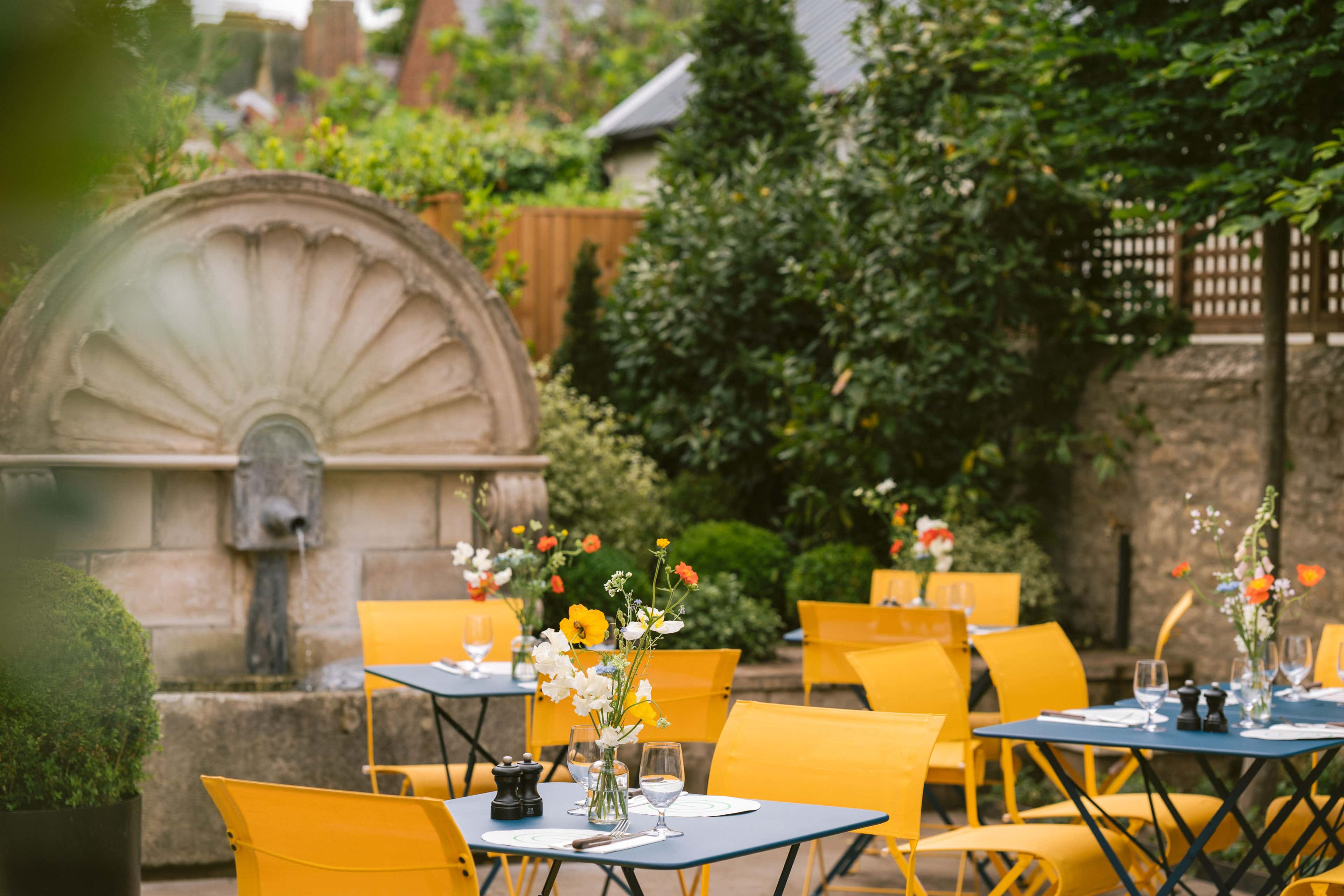 9 - 2022 - Gees Restaurant & Bar - Oxford - High res - Secret Garden Terrace Seating - Web Hero