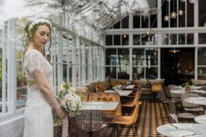 A7R02810 - 2023 - Gees Restaurant & Bar - Oxford - High Res - Spring Wedding Glasshouse Flowers - Web Feature