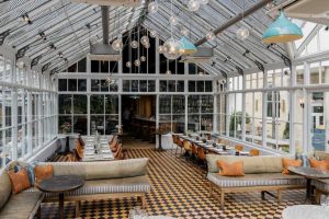 A7R05766_ 3.0 - 2023 - Gees Restaurant & Bar - Oxford - High Res - Conservatory Exclusive Use Private Event Dining Cocktail - Web Feature