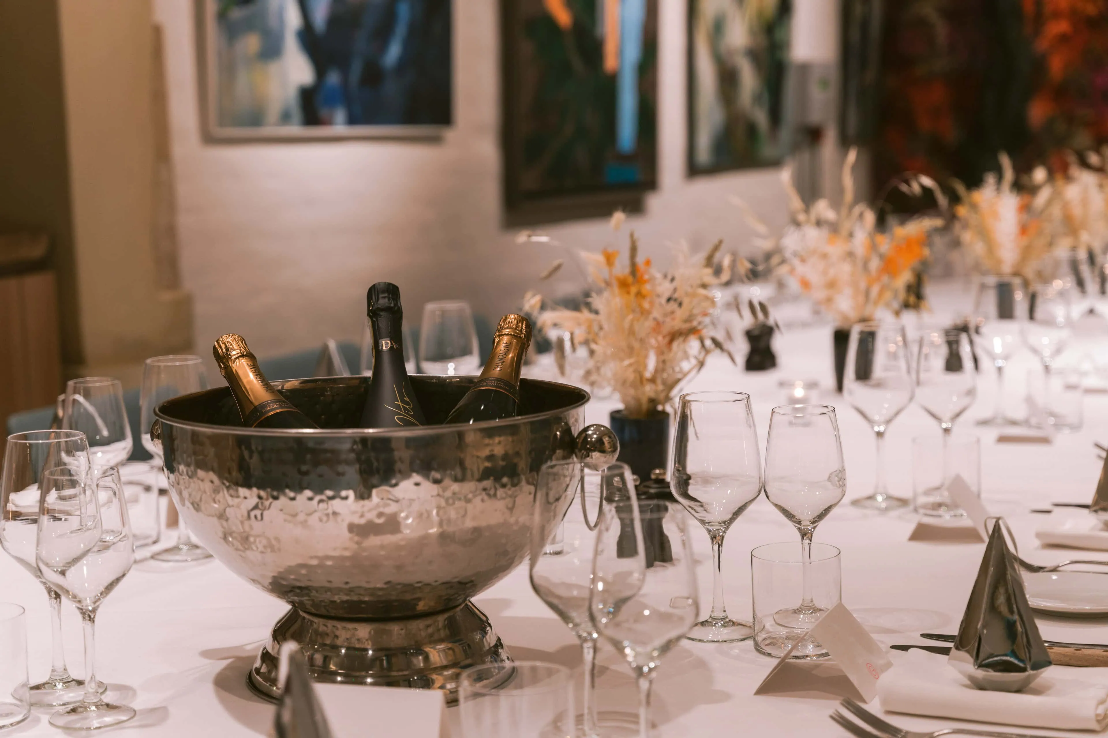 S7R02654 - 2022 - Gees Restaurant & Bar - Oxford - High Res - Festive Gees Gallery Private Dining - Web Hero